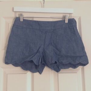 Loft light denim-colored linen shorts with scallop edging